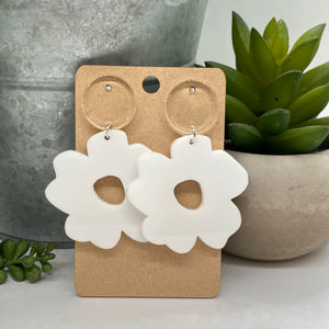 Clear Acrylic Post with White Acrylic Flower Drop
