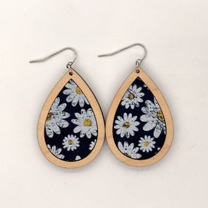 Daisies on Dark Navy Cork Drops