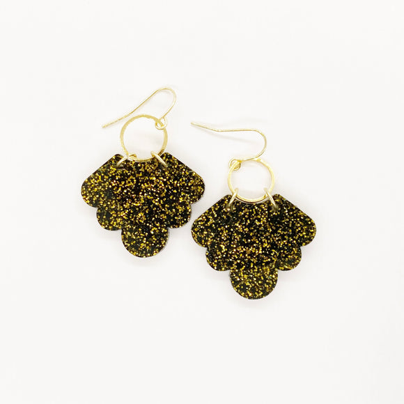 Gold Metal Circle with Black and Gold Acrylic Half Scallop Drops